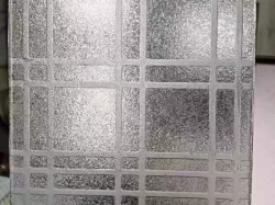 酸蚀雕刻技术：玻璃上的艺术之美