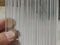 酸蚀雕刻技术的现代艺术创新应用