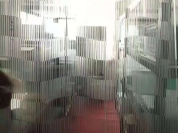 酸蚀雕刻技术：透过玻璃看世界的独特之美