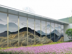 丝绢之美：探索夹绢玻璃的艺术妙用	