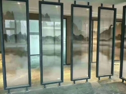 丝绢之美：夹绢玻璃在艺术与设计中的璀璨表现