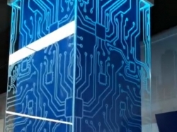 玻璃艺术之光：雕刻与工艺玻璃的建筑内外应用